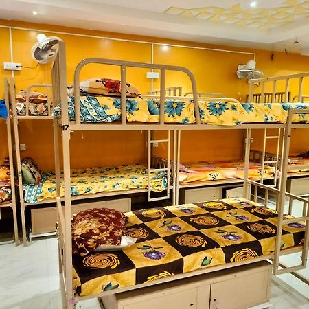 Хостел Sri Durga Jatri Nibasa Brahmapur Экстерьер фото